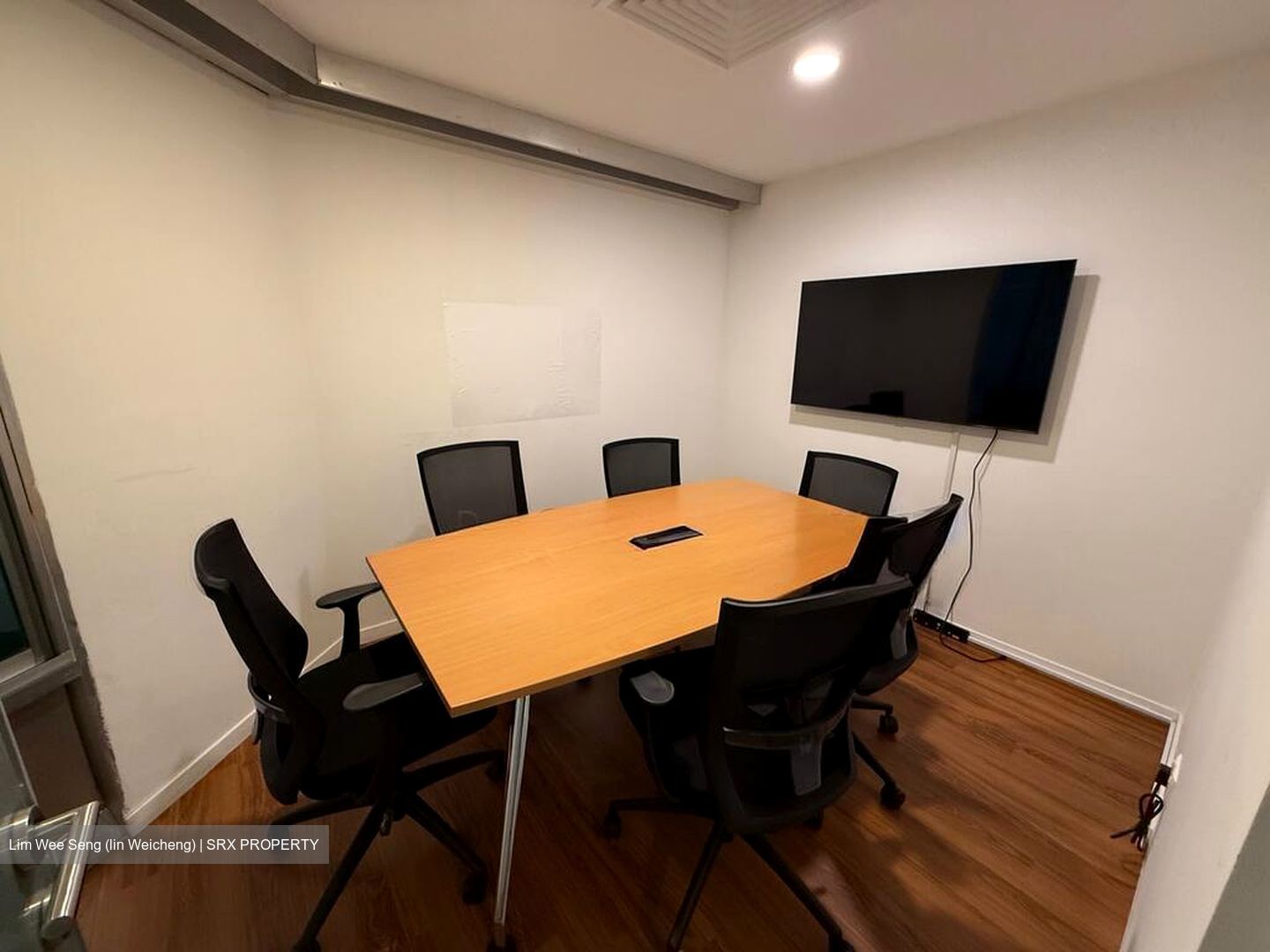 The Octagon (D1), Office #610478731